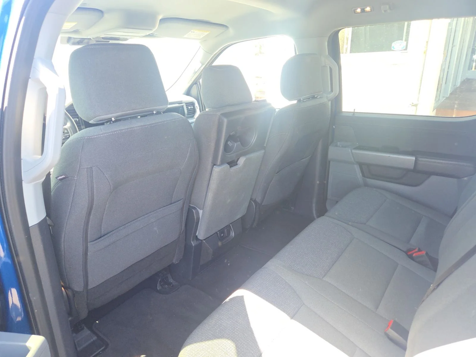 Used 2025 Atlas Blue Ford XLT image 16