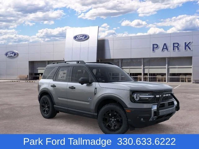 New 2025 Carbonized Gray Metallic Ford Outer Banks image 7