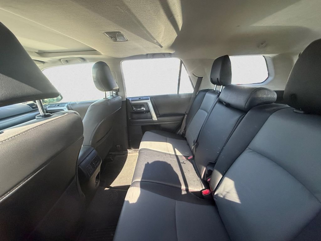 Used 2022 White Toyota SR5 Premium image 8