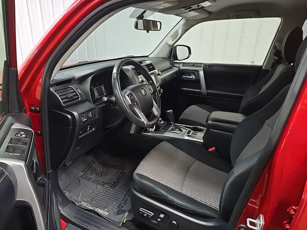 Used 2018 Red Toyota SR5 image 29