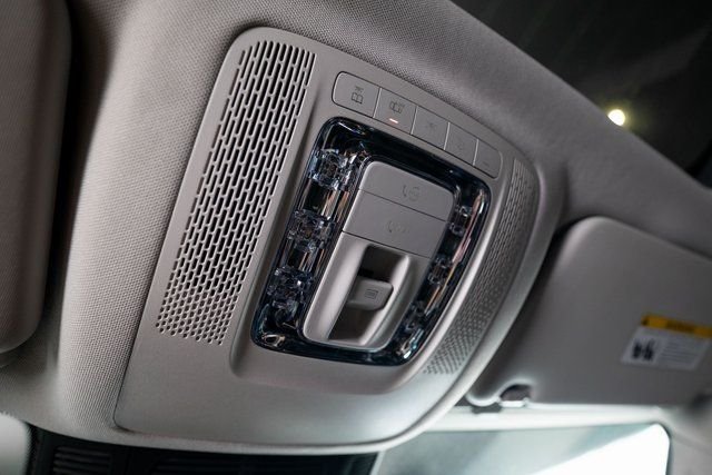 New 2026 Polar White Mercedes-Benz GLS 450 image 23