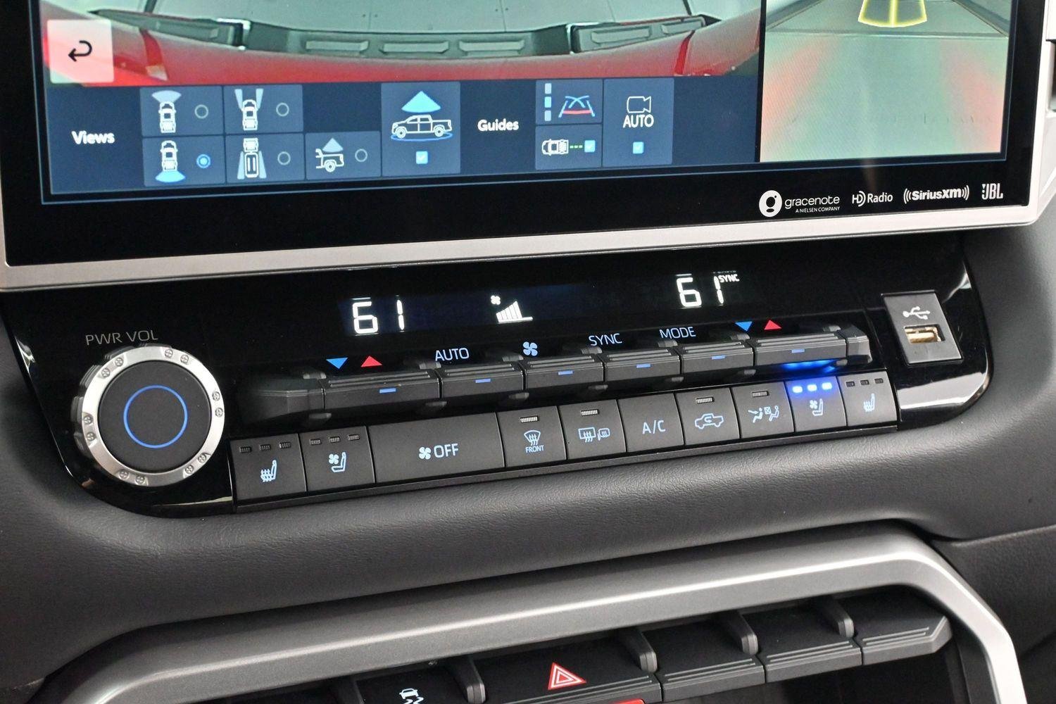 Used 2024  Toyota Platinum Hybrid image 22