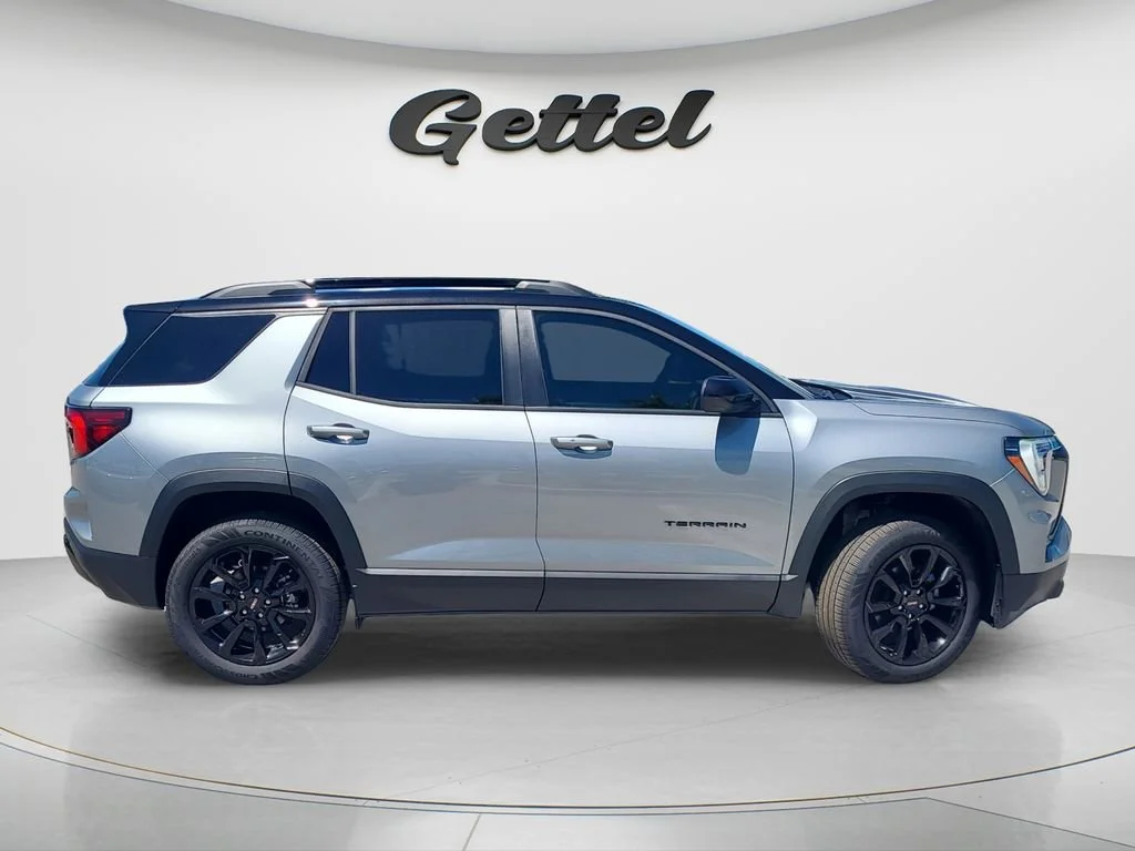 New 2026 Sterling Metallic GMC Elevation image 4