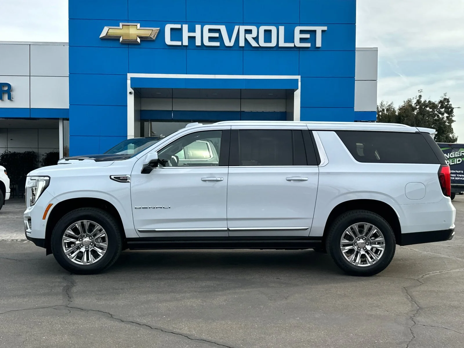New 2027 Glacier White Tricoat GMC Denali image 7