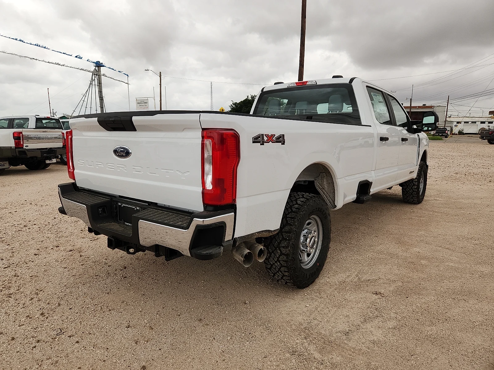 New 2026 Oxford White Ford F-250® XL image 7