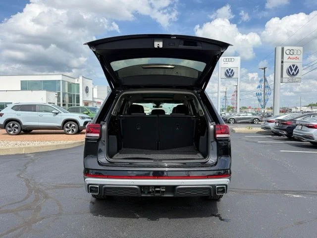 New 2026 Black Volkswagen 2.0T Peak Edition image 3