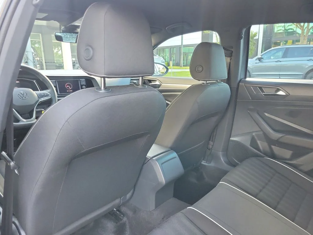 Used 2024 Gray Volkswagen 1.5T Sport image 8