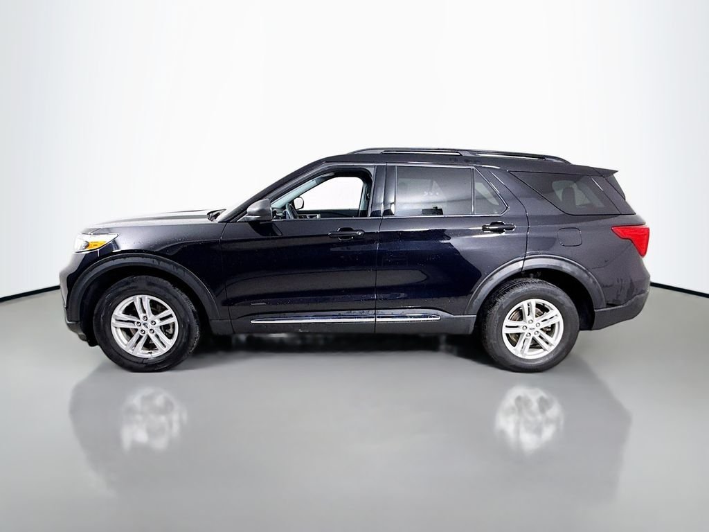 Used 2024 Agate Black Metallic Ford XLT image 9
