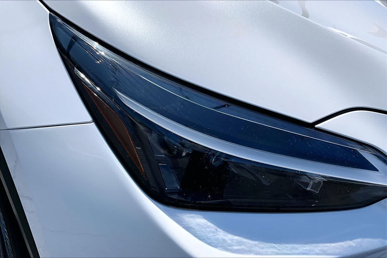 Certified Used 2024 EMINENT WHITE PEARL Lexus Premium image 28