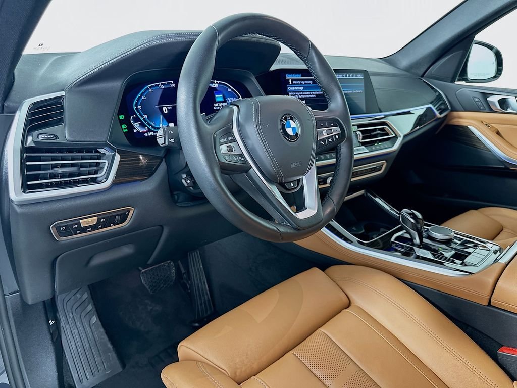 Used 2021 Arctic Grey Metallic BMW xDrive40i image 9