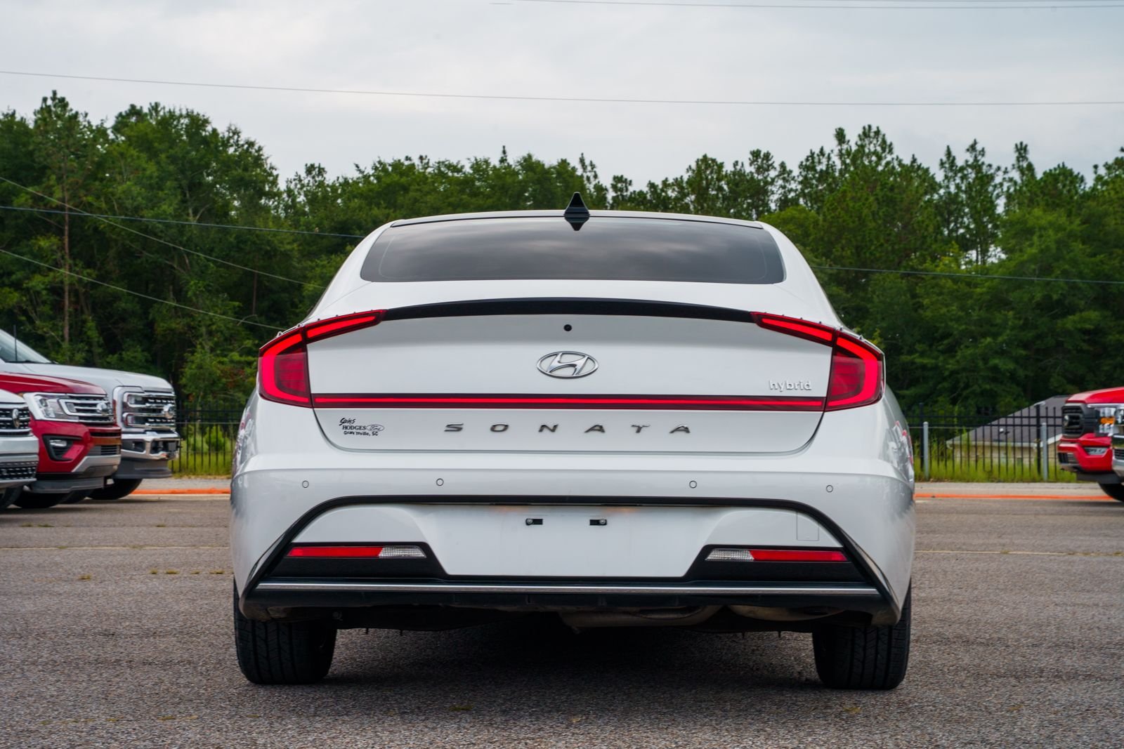 Used 2022 White Hyundai Limited image 6