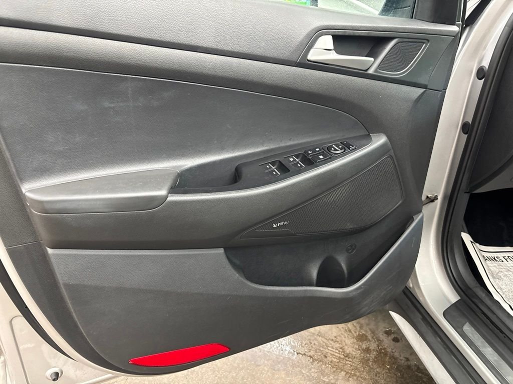 Used 2020 Silver Hyundai Limited image 19