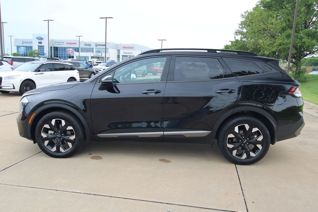 Used 2023 Black Kia X-Line image 17
