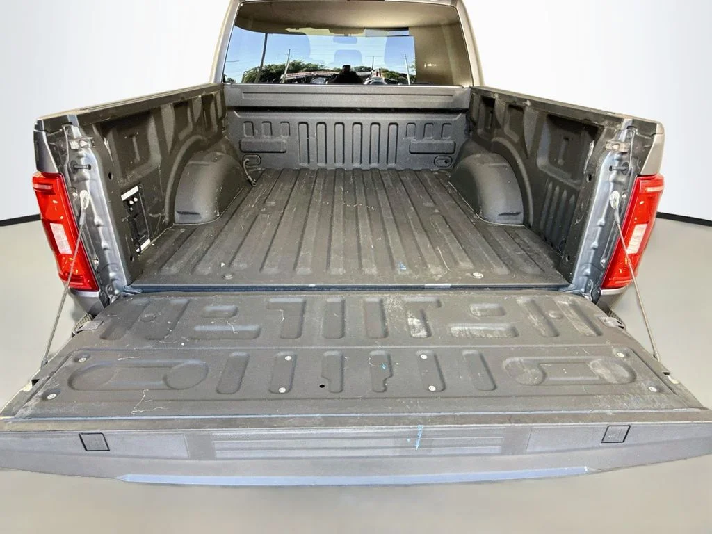 Used 2021 Carbonized Gray Metallic Ford XLT image 27
