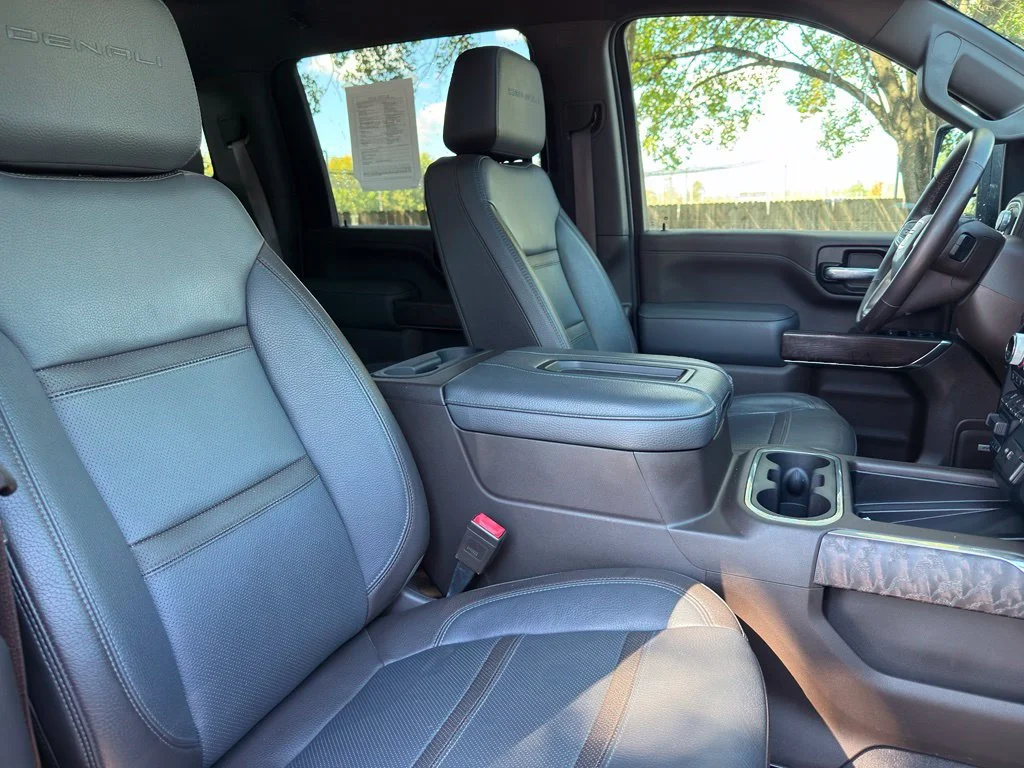 Used 2021 Black GMC Denali image 33
