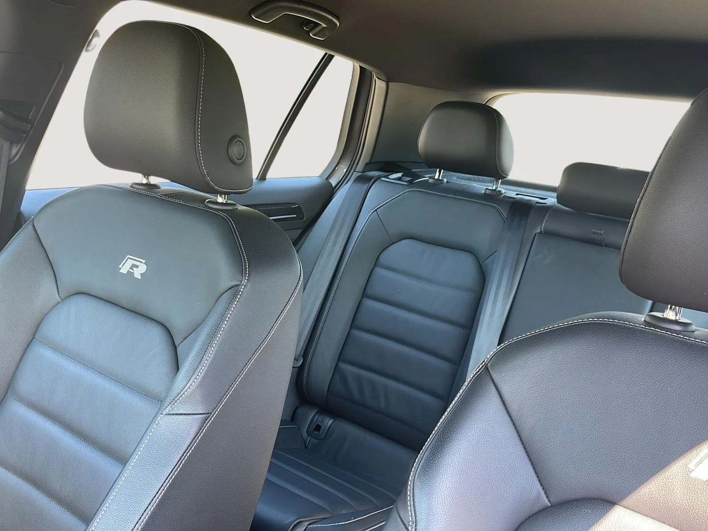 Used 2017  Volkswagen 4MOTION image 30