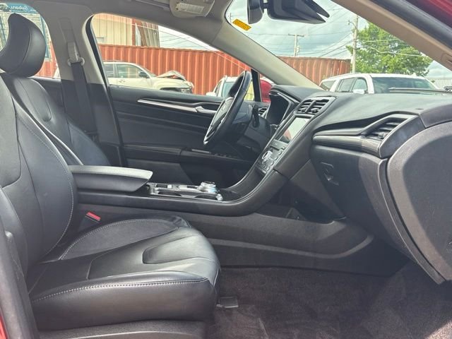 Used 2017 Red Ford Titanium image 13