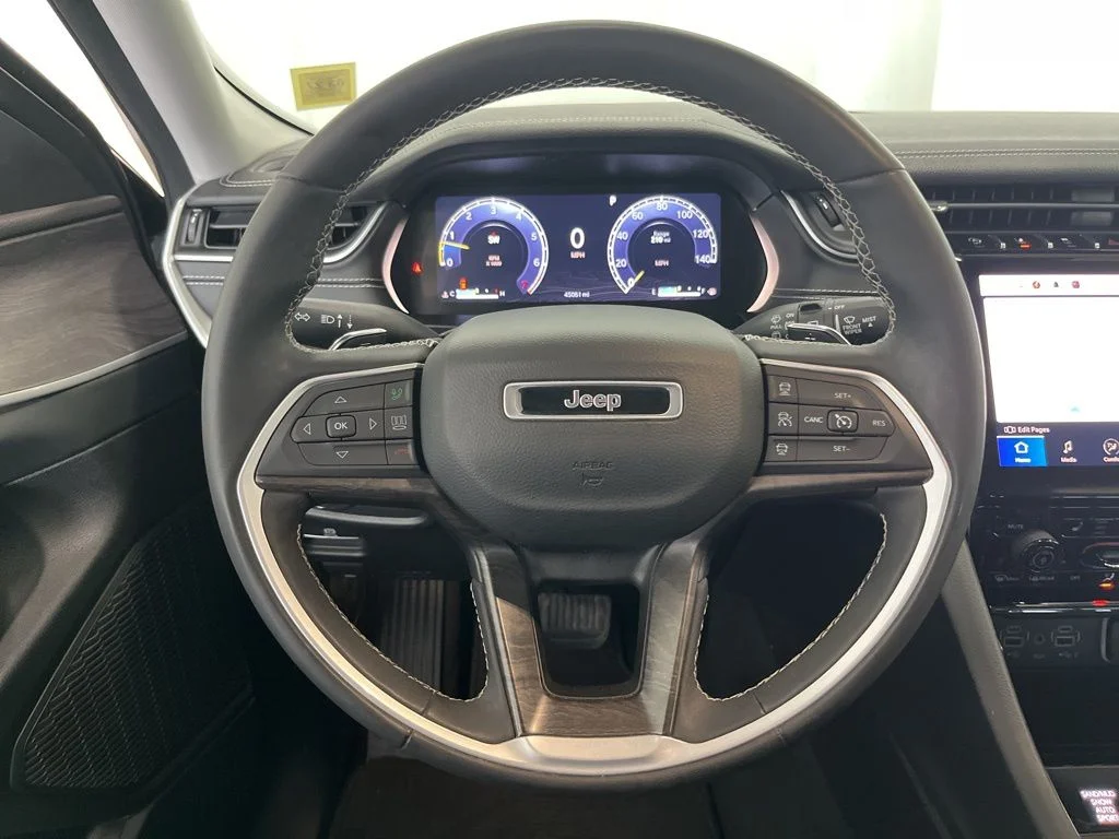 Used 2023 Black Jeep Limited image 5