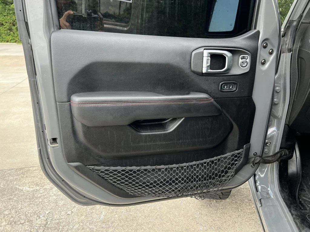 Used 2020 Gray Jeep Unlimited Rubicon image 25