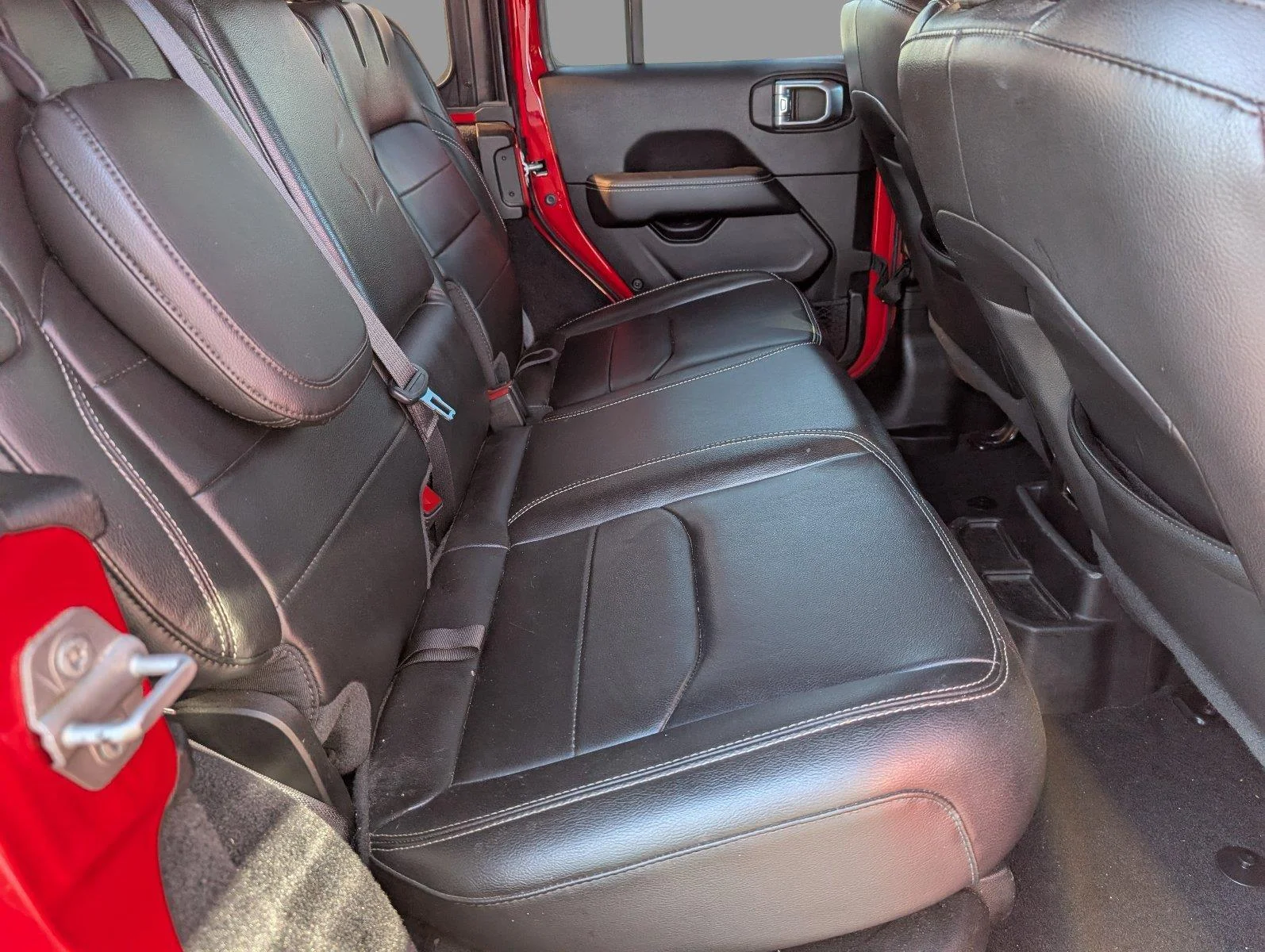 Used 2022 Firecracker Red Clearcoat Jeep Unlimited Sahara image 40