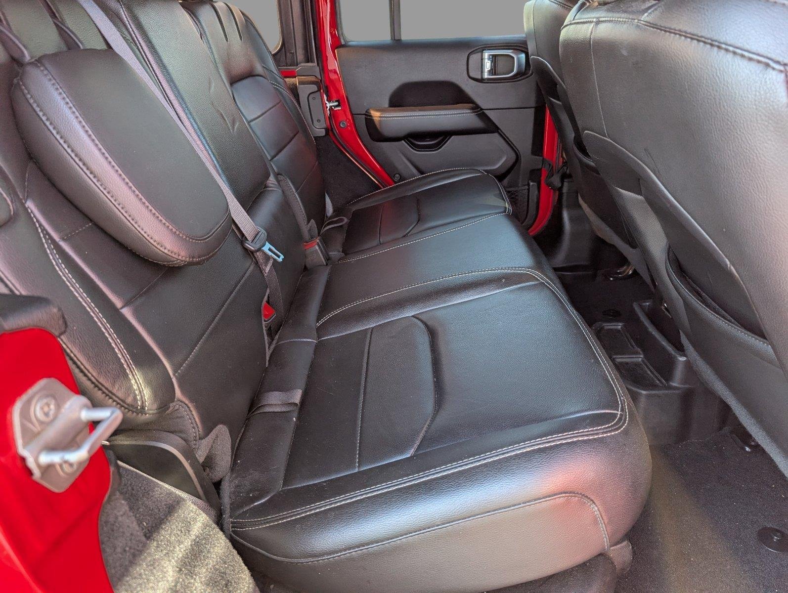 Used 2022 Firecracker Red Clearcoat Jeep Unlimited Sahara image 40