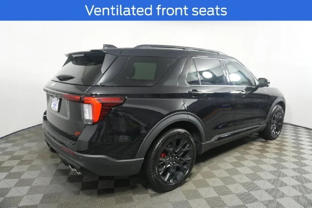 New 2027 Agate Black Metallic Ford ST image 18