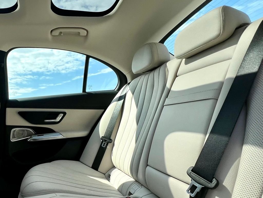 Certified Used 2026  Mercedes-Benz E 350 image 18