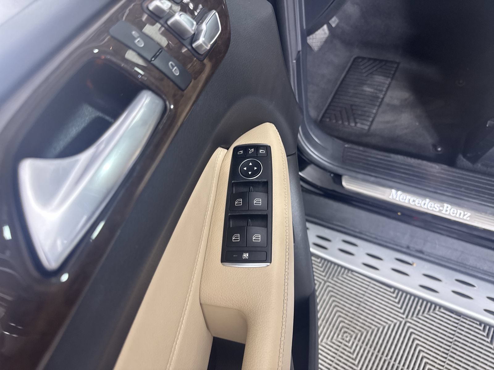 Used 2019 Black Mercedes-Benz GLS 450 image 13