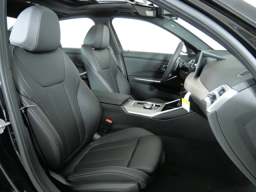New 2026 Black Sapphire Metallic BMW 330i xDrive image 21