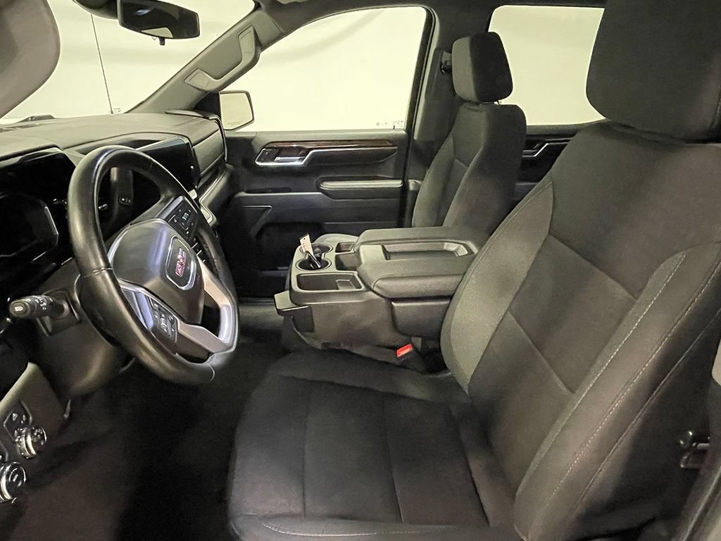 Used 2023 Summit White GMC Elevation image 3
