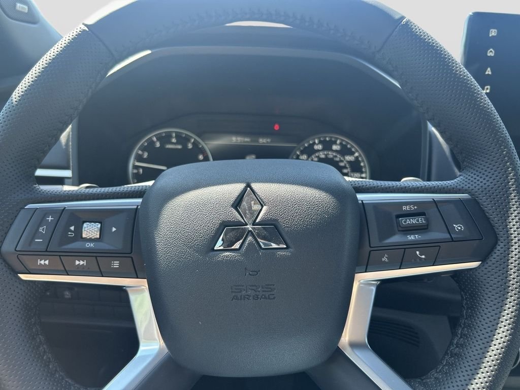 New 2026 RED DIAMOND Mitsubishi LE image 22
