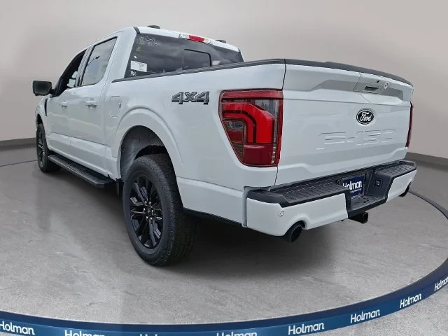 New 2026 Oxford White Ford Lariat image 5