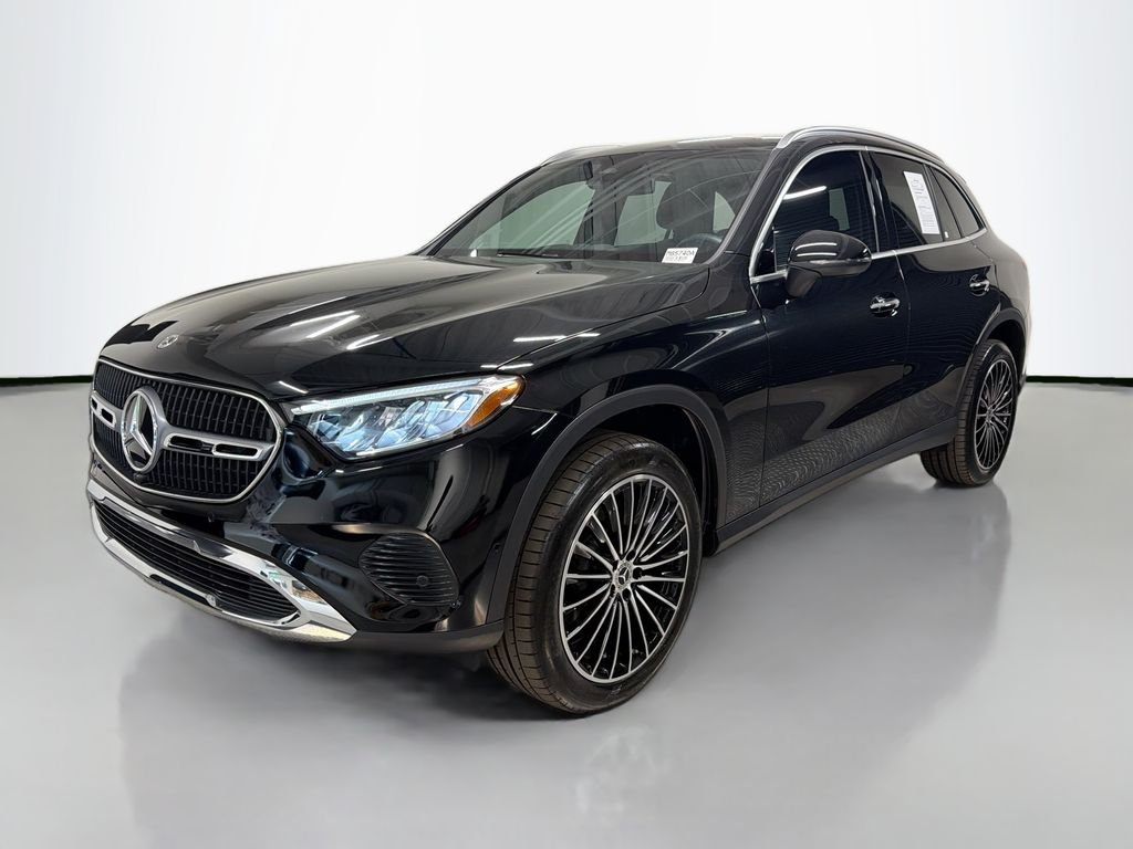Used 2025 Black Mercedes-Benz GLC 300 image 1