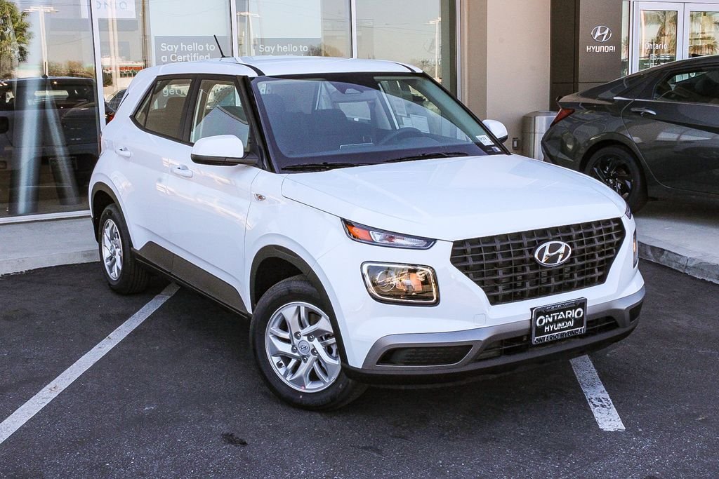 New 2026 White Hyundai SE image 2
