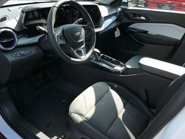 2026 Chevrolet Trax LT - Photo 11