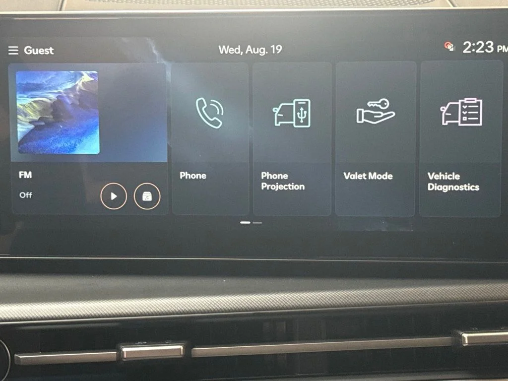 New 2027 Serenity White Hyundai SE image 16