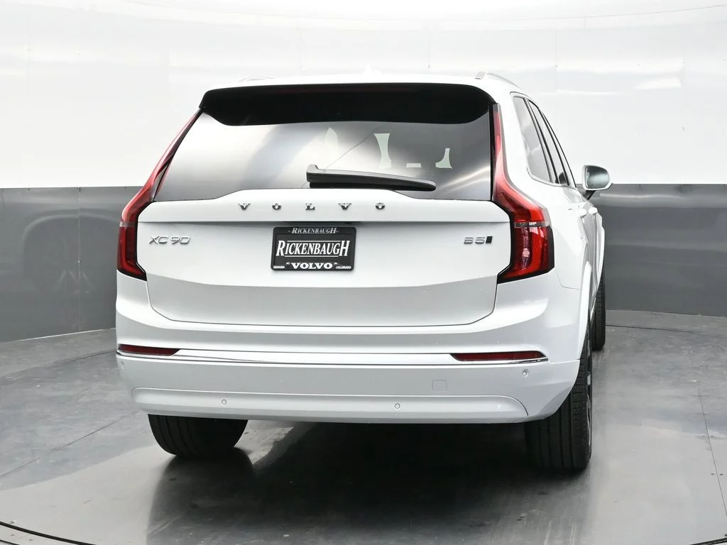 Used 2026 Crystal White Volvo Core image 6