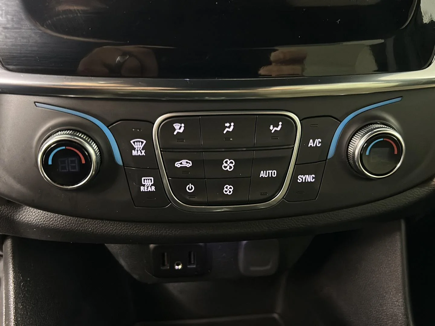 Used 2023 Summit White Chevrolet LS image 19