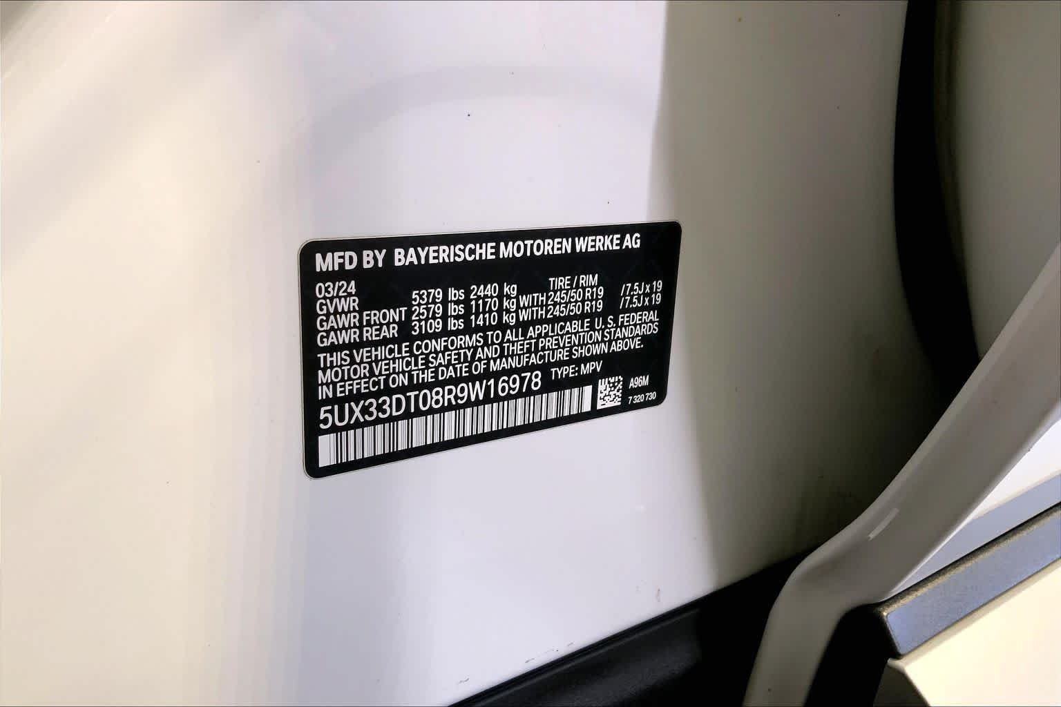 Used 2024 Alpine White BMW xDrive30i image 67