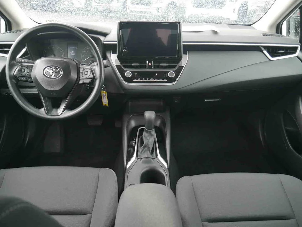 Used 2025 White Toyota LE image 5