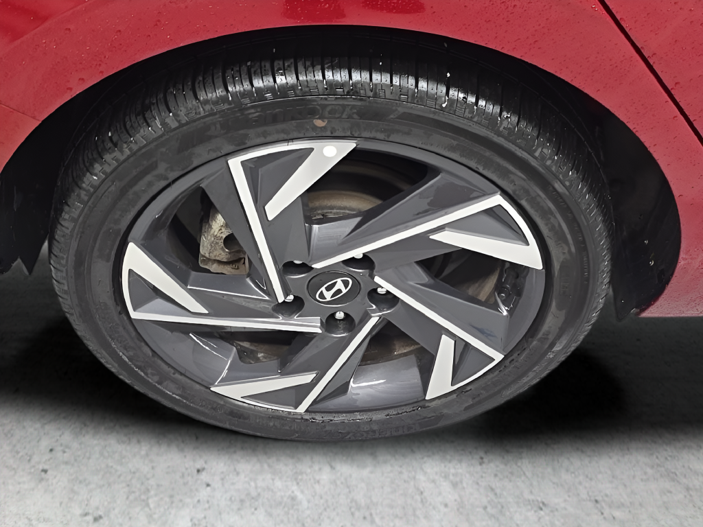 Used 2025 Red Hyundai SEL Convenience image 43