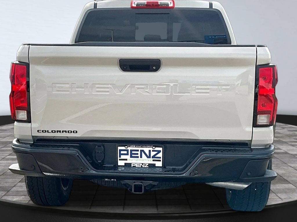2026 Chevrolet Colorado Trail Boss - Photo 4