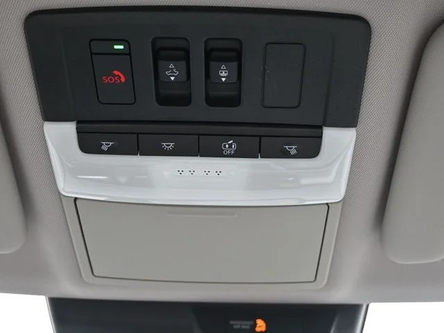 New 2025 White Mitsubishi SEL S-AWC image 20