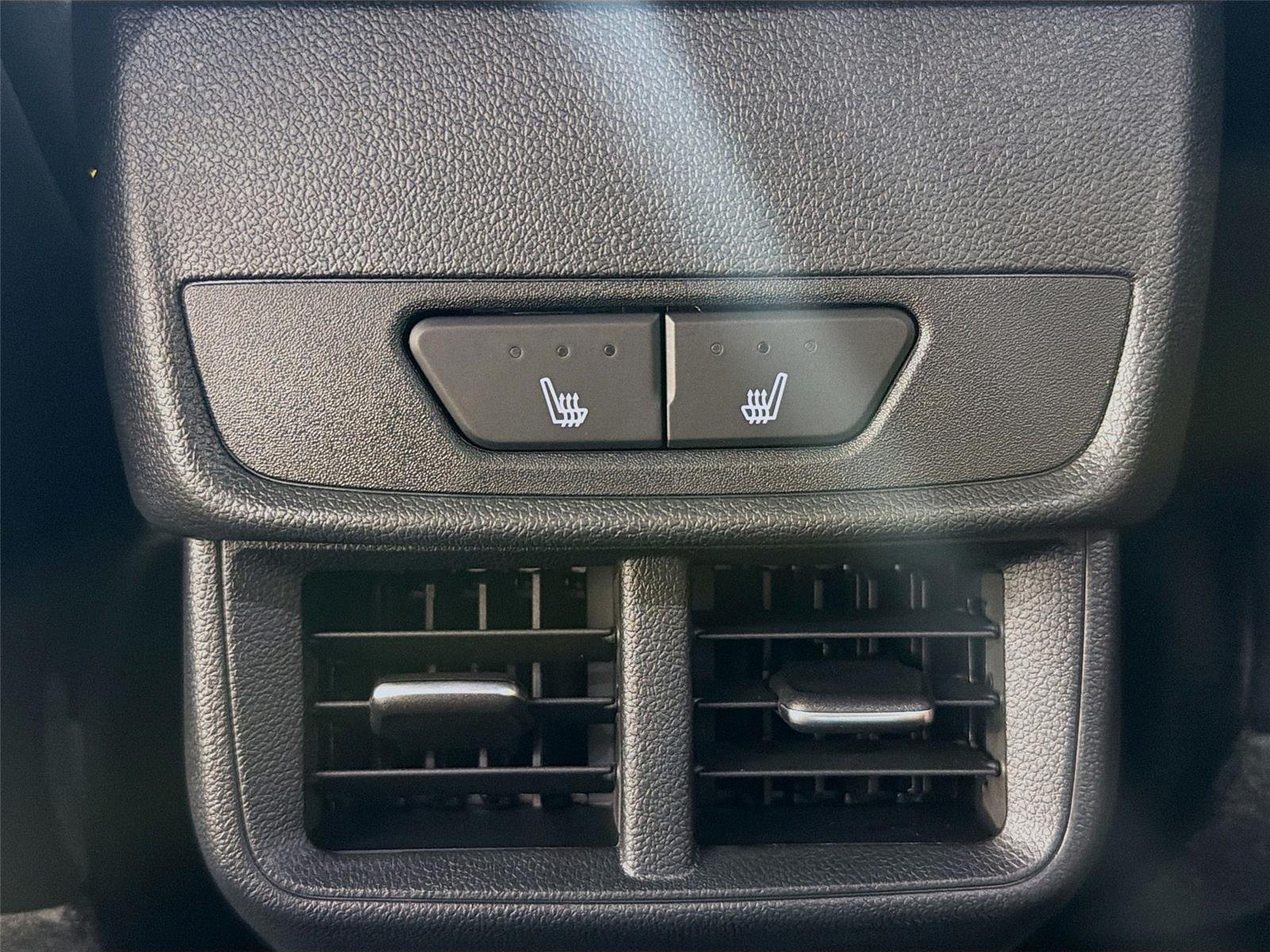 New 2027 Sterling Metallic GMC AWD Elevation image 29