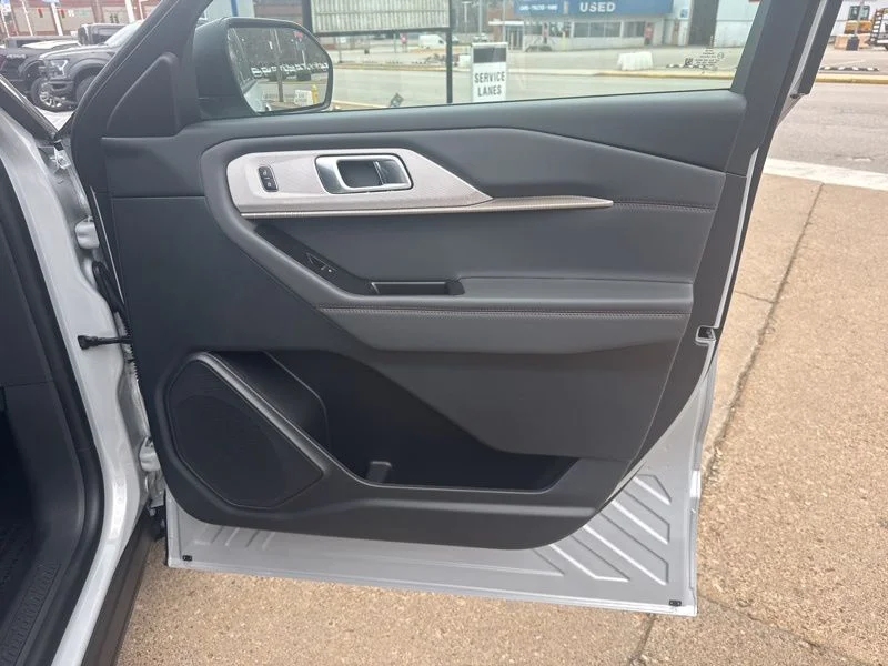 New 2026 Space White Metallic Ford Active image 21