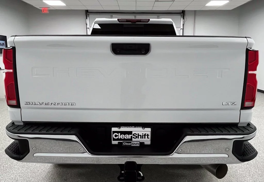 Used 2026 White Chevrolet LTZ image 9