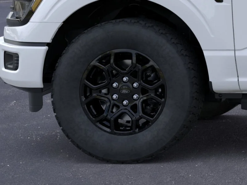 New 2026 Oxford White Ford XLT image 19