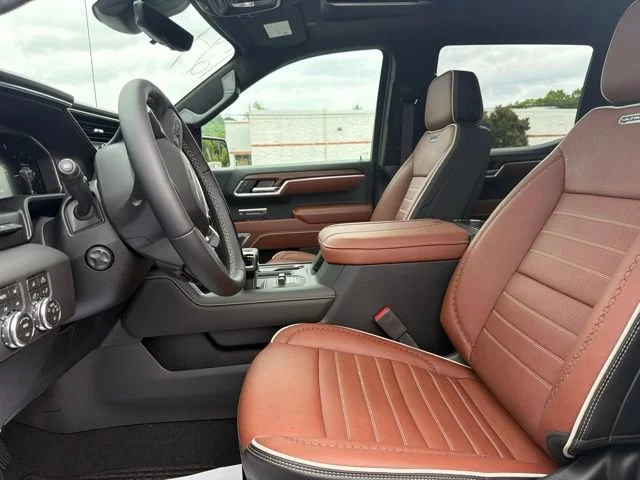 New 2026 Glacier White Tricoat GMC Denali Ultimate image 30