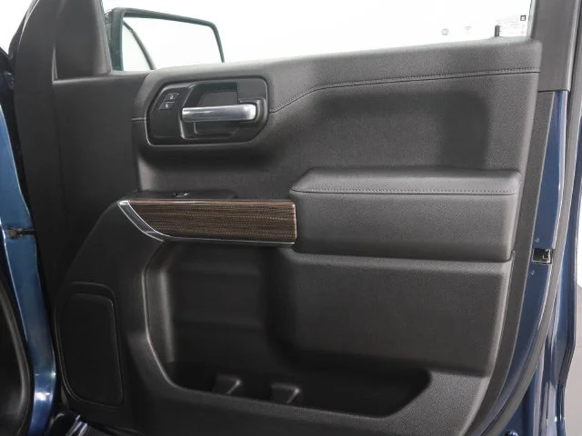 Used 2020 Northsky Blue Metallic Chevrolet LT Trail Boss image 11