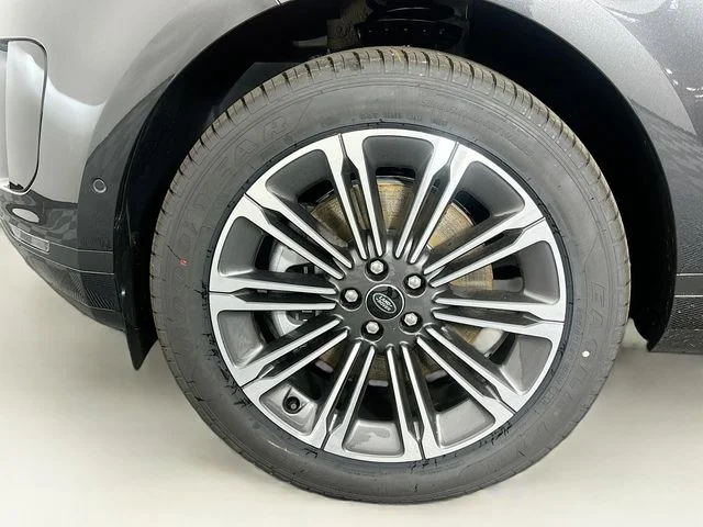 Used 2026  Land Rover S image 30